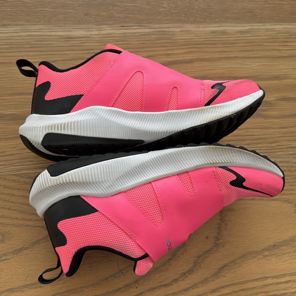 Hot pink new balance boas bundle (1 pair) (lightly worn)